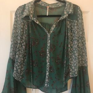 Free people size medium blouse. sold !!!!